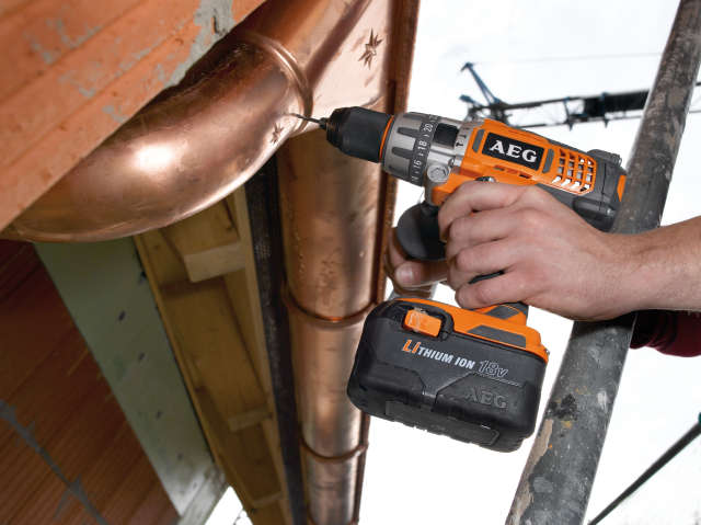 AEG BSB18LI 18v Combi Hammer Drill AEG BSB18LI 18v Combi Hammer Drill