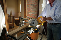 DeWALT DW777 Compound Mitre Saw DeWALT DW777 Compound Mitre Saw