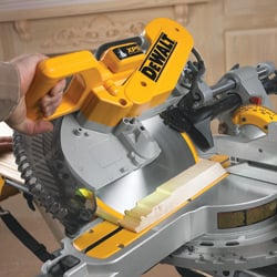 Dewalt XPS Compound Mitre Saw