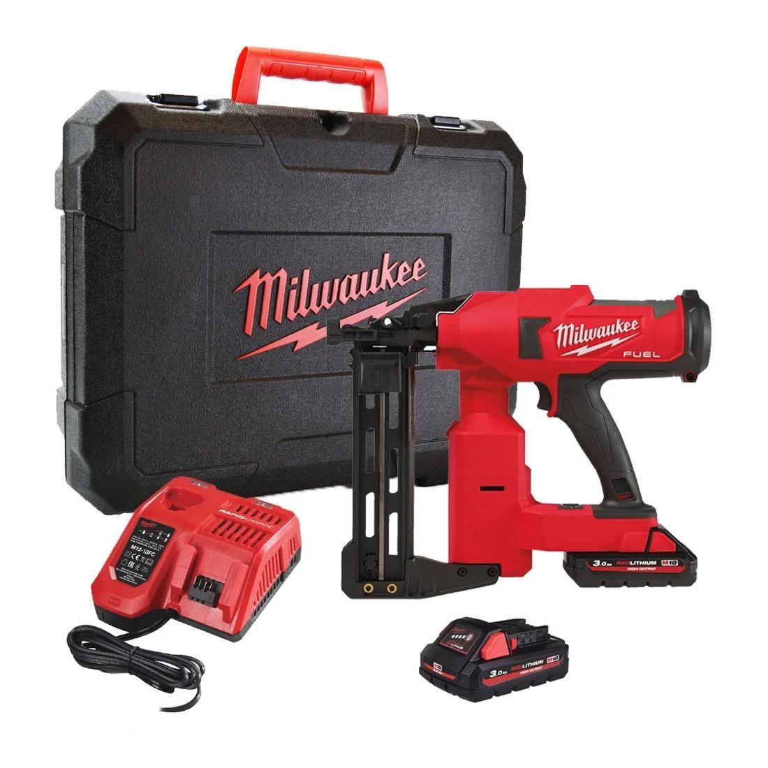 Milwaukee M18FFUS-302C M18 FUEL Fencing Stapler (2 x 3.0Ah Batteries)