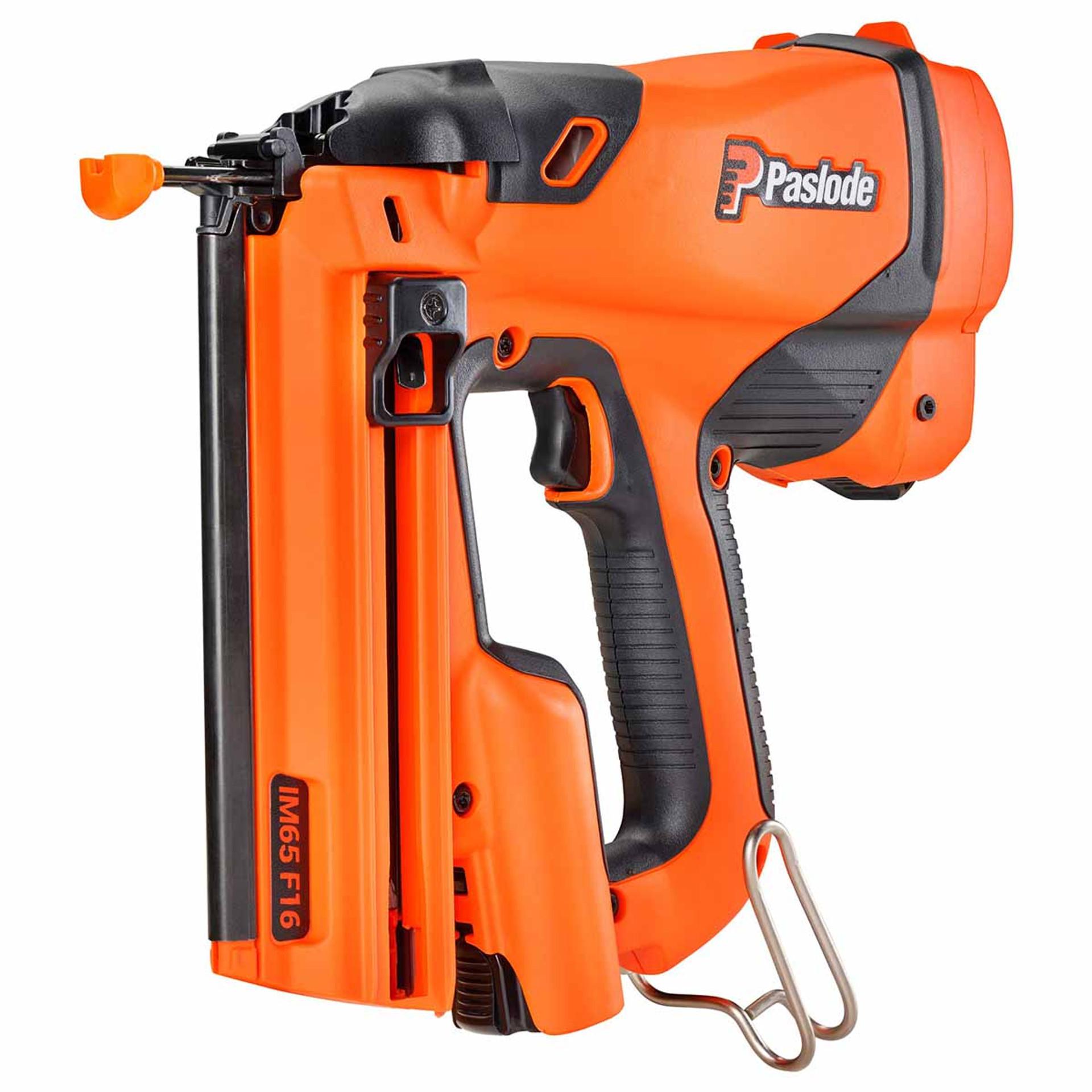 Paslode IM65 F16 Straight Brad Nailer