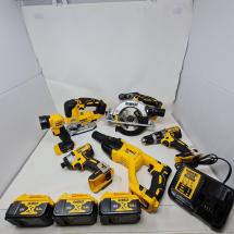 DeWALT DCK669P3T-GB 18V XR 6 Piece Brusless Kit With 3x 5Ah Batteries