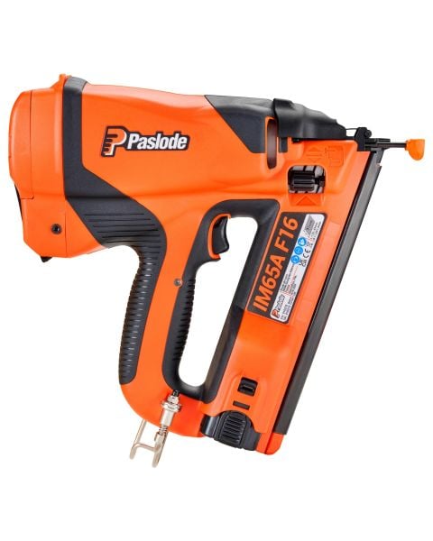 Paslode IM65A F16 Lithium Gas 2nd Fix Angled Brad Finishing Nail Gun With 1x Battery New 2024 Model